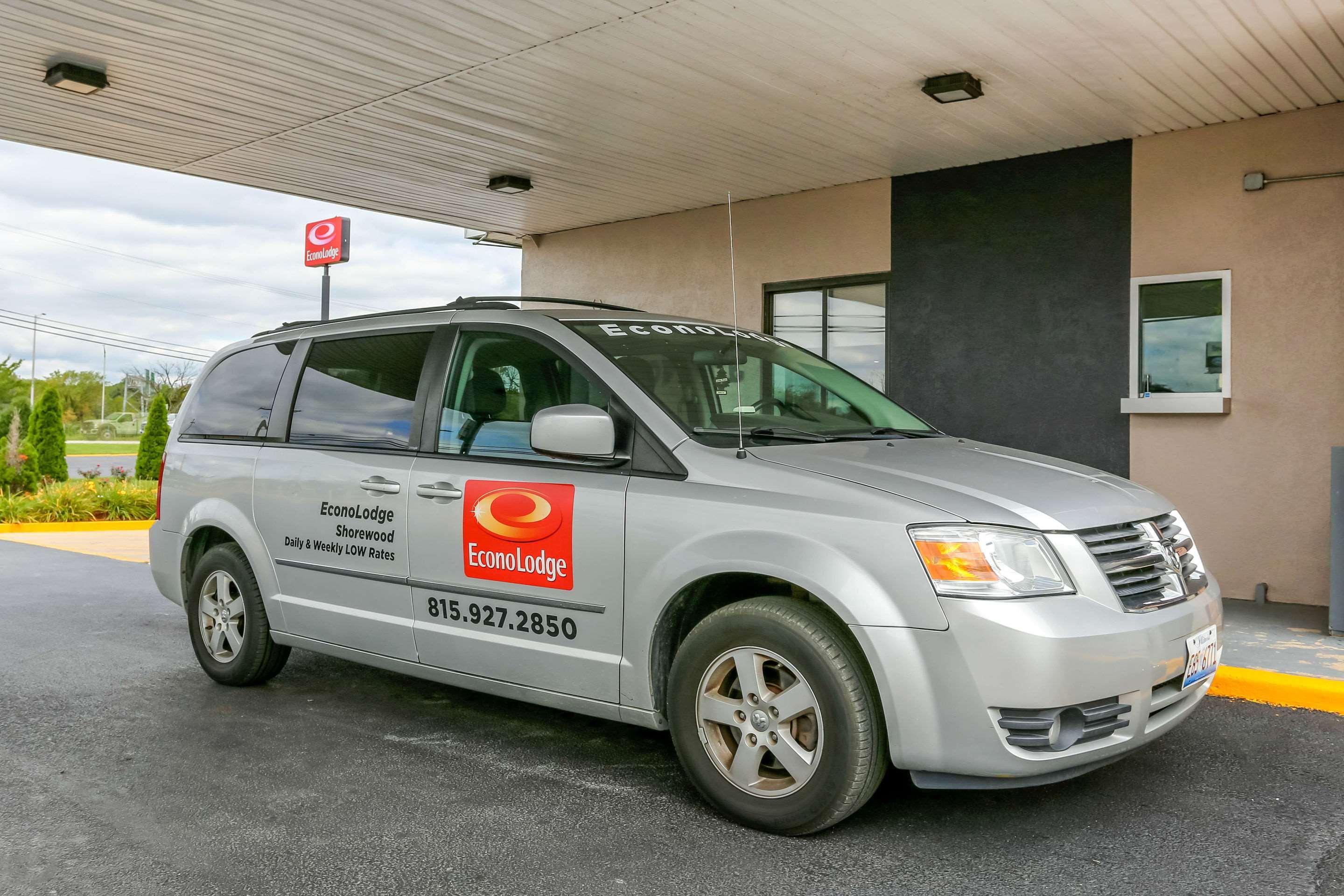 Econo Lodge Shorewood Luaran gambar